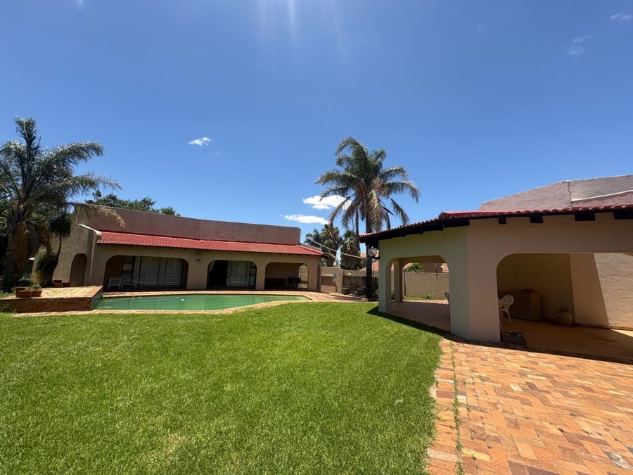 4 Bedroom Property for Sale in Riebeeckstad Free State